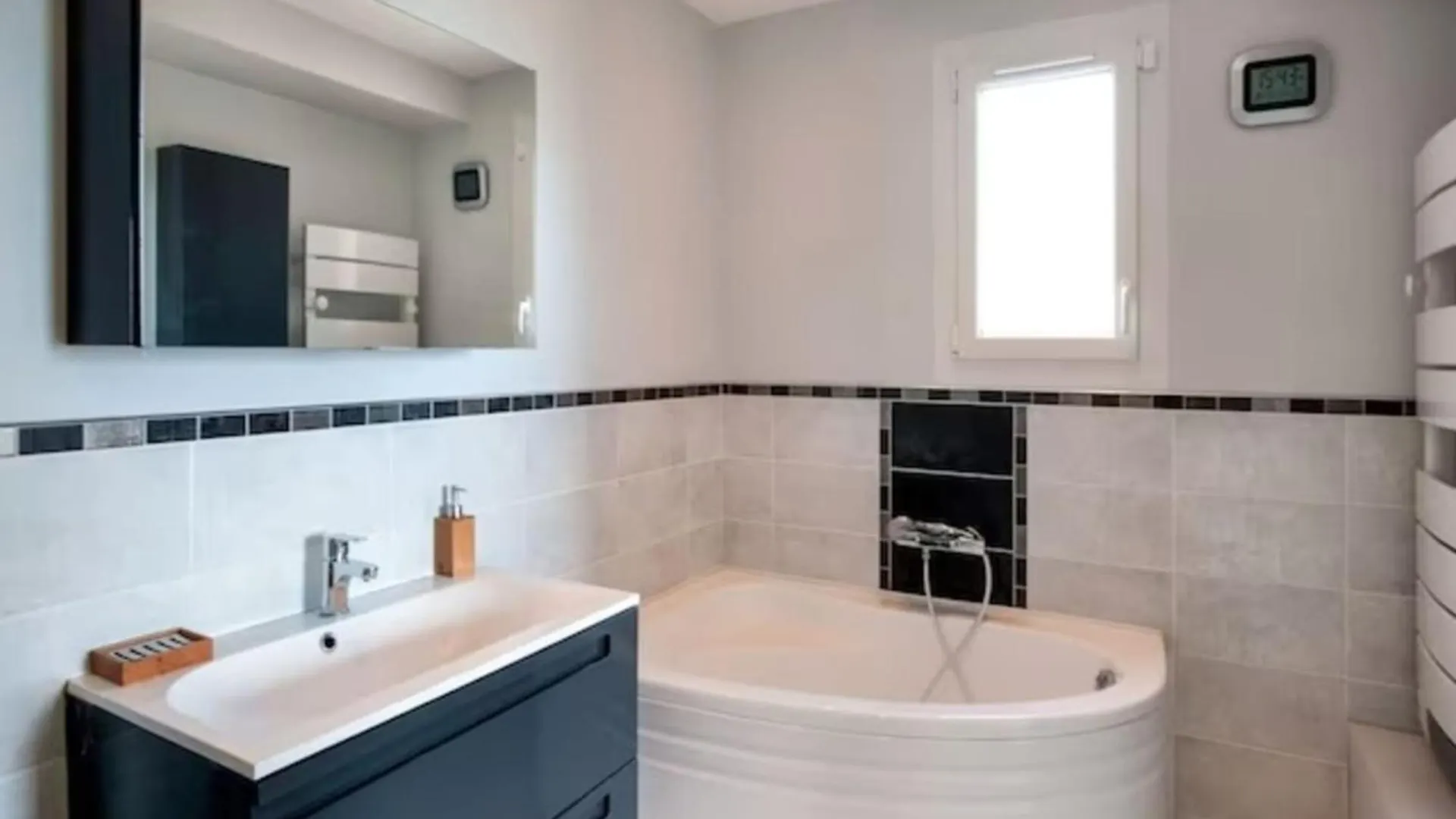 Casa-Capussambre Spacious Villa With Sea View Heated Pool Air Con Sauna Les Issambres France