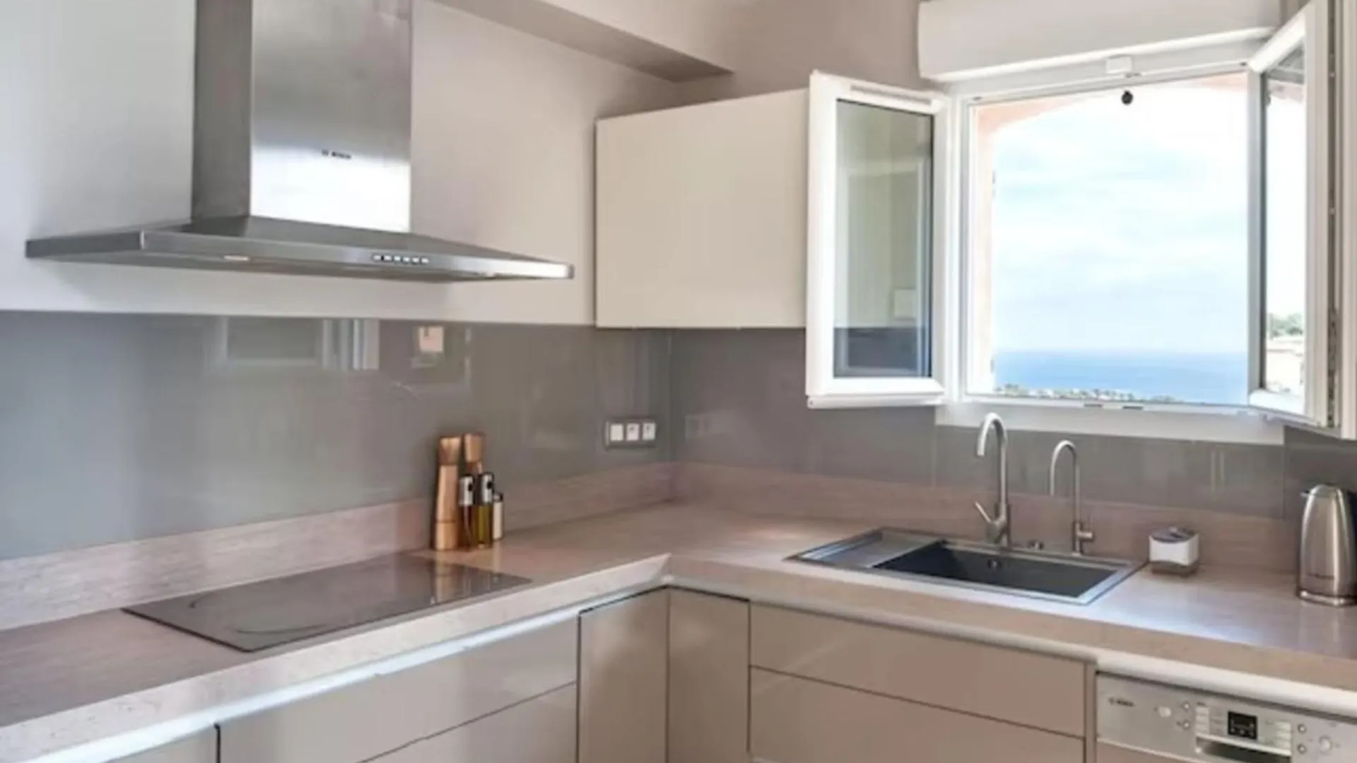 Casa-Capussambre Spacious Villa With Sea View Heated Pool Air Con Sauna Les Issambres France