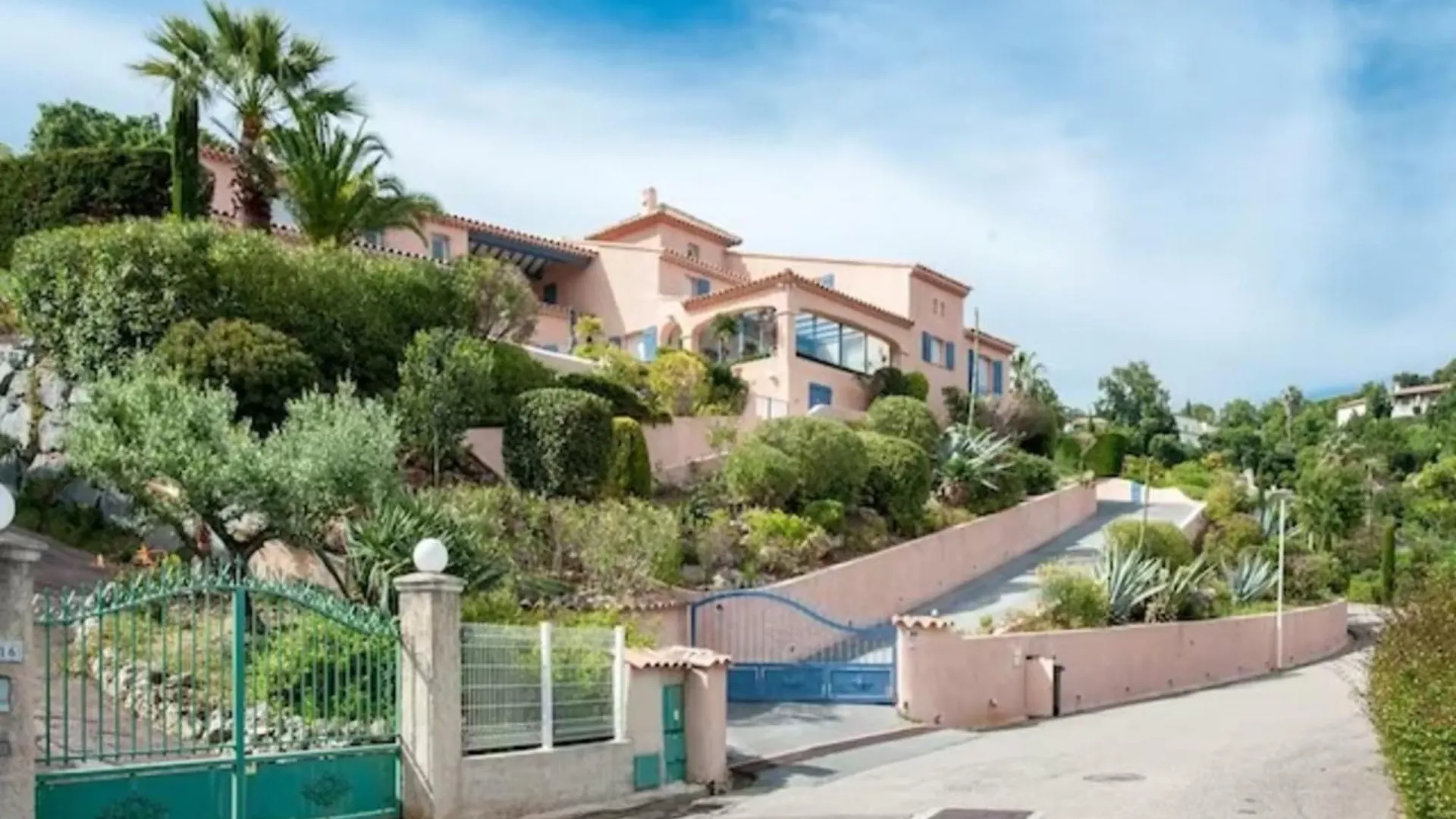 Casa-Capussambre Spacious Villa With Sea View Heated Pool Air Con Sauna Les Issambres
